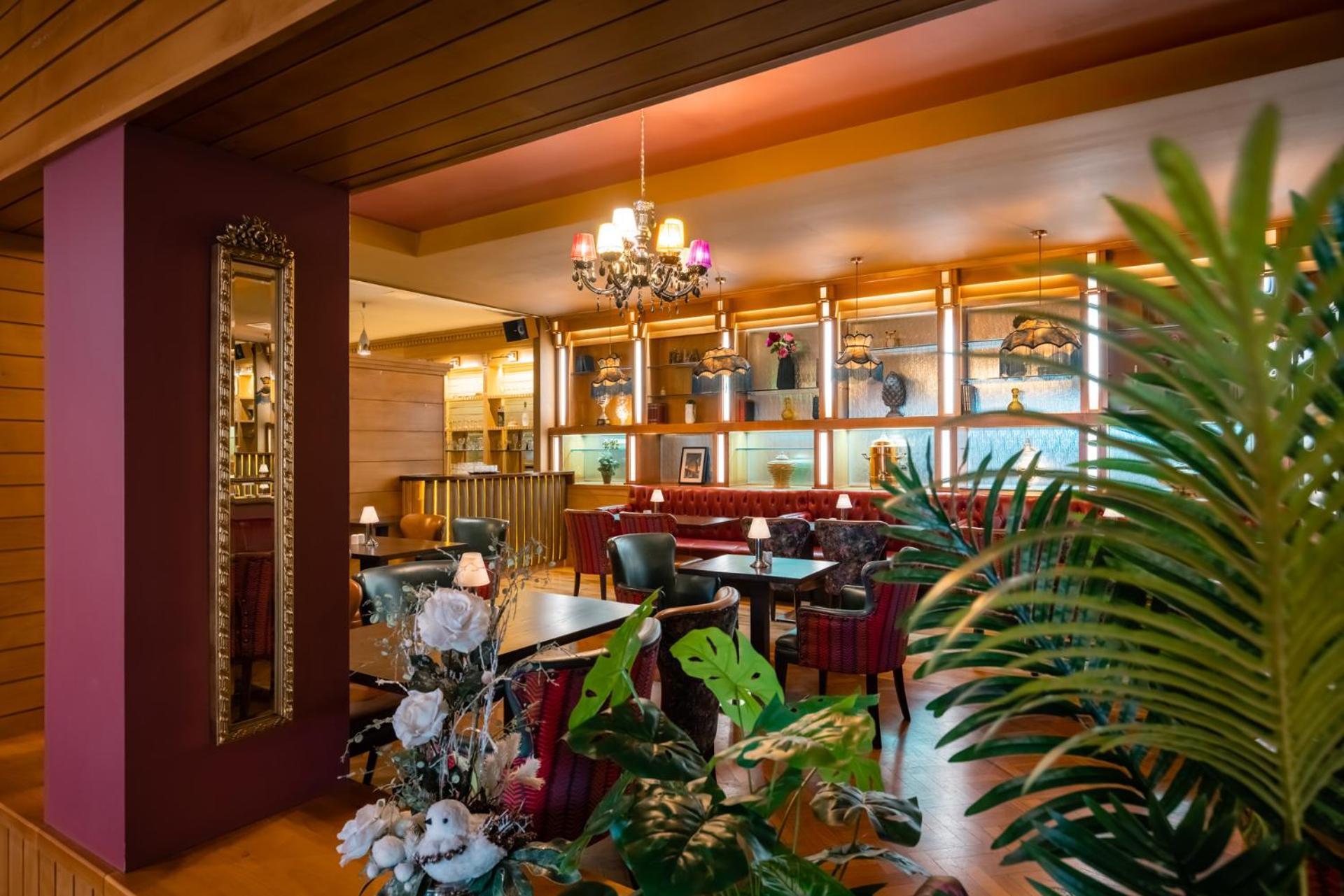 Raheen Woods Hotel Athenry Exterior photo